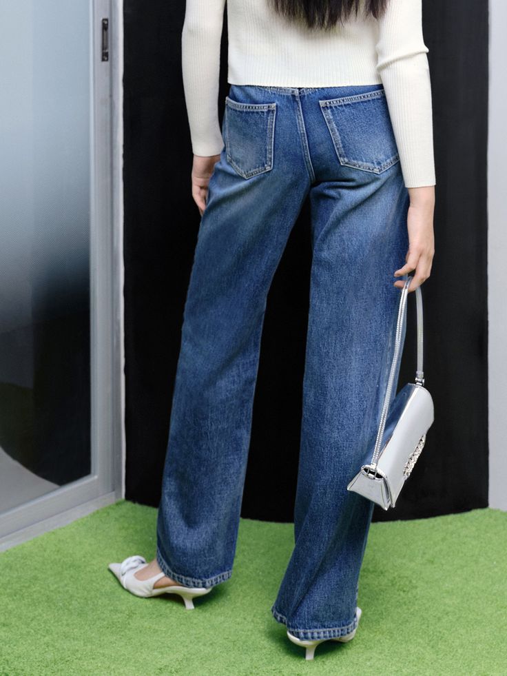 MO&Co. Women's High Waist Straight Cotton Jeans Features : - High waist and contrast waistband - Loose straight-leg pantsCode: MBB3JENT22The back length of size M/27 is 108cm MATERIALS & CARE : Material: 100% CottonUse a washing machine at the mild process of 30℃ Do not bleach, hang to dry Iron and dry at low temperature Do not dry clean, do not expose to the sun Wash separately, do not soakTips: The denim product has a slight color fading, which is a normal phenomenon.REMINDER: All items are me Straight Fit Wide Leg Jeans With Belt Loops, High Rise Straight Fit Bottoms With Five Pockets, Straight Five Pocket Bottoms For Workwear, High Waist Straight Fit Bottoms With Belt Loops, High Rise Straight Fit Pants With Belt Loops, Blue Straight Bottoms For Spring, Spring Straight Bottoms With Belt Loops, Spring Bottoms With Belt Loops And Straight Shape, High Rise Straight Fit Pants With Pockets