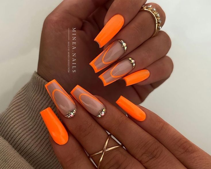 neon orange coffin nail design Square Nail Designs Orange, Neon Coffin Nail Ideas, Neon Orange Acrylic Nails Designs, Nails Coffin Orange, Coffin Orange Nails, Orange Coffin Nails, Bright Neon Nails, Orange Nail Design, Orange Nail Ideas