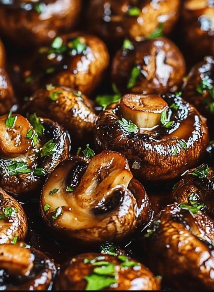 Health meal, low carbs meals, keto meal Balsamic Garlic Mushrooms, Balsamic Soy Roasted Garlic Mushrooms, Roasted Chicken Side Dishes, Balsamic Mushrooms Sauteed, Filet Mignon Side Dishes, Roasted Mushrooms Oven, Roast Chicken Side Dishes, Mushroom Recipes Crockpot, Soy Mushrooms