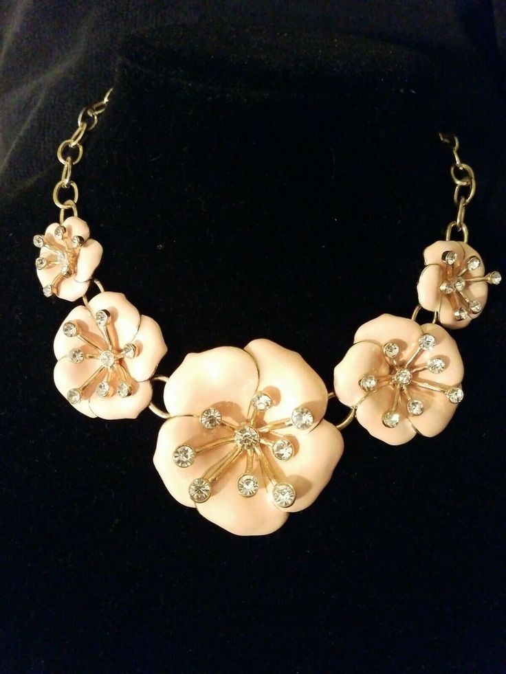 Statement Necklace Gold, Floral Statement Necklace, Boho Statement Necklace, Flower Statement Necklace, Chunky Necklaces, Statement Collar Necklace, Gold Statement Necklace, Chunky Jewelry, Pink Petals