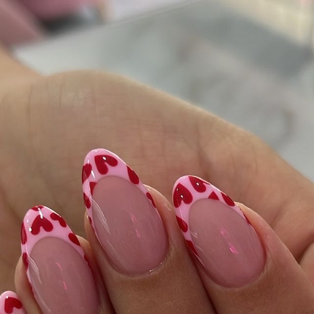 Gel X Nails Valentines Day, Ora Nail Art, Almond Nail Valentines Day, Pink Nails Polka Dots, Cute Nails Minimalist, Fun Pretty Nails, Simple Gel Nails Designs Shorts, Peru Nails Designs, Shellac Valentines Day Nails