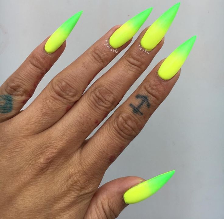 Ombre Nail Art Designs, Neon Acrylic Nails, Nails Neon, Neon Nail Designs, Neon Green Nails, Stiletto Nail Art, Stiletto Nails Designs, Nail Art Ombre, Neon Nails