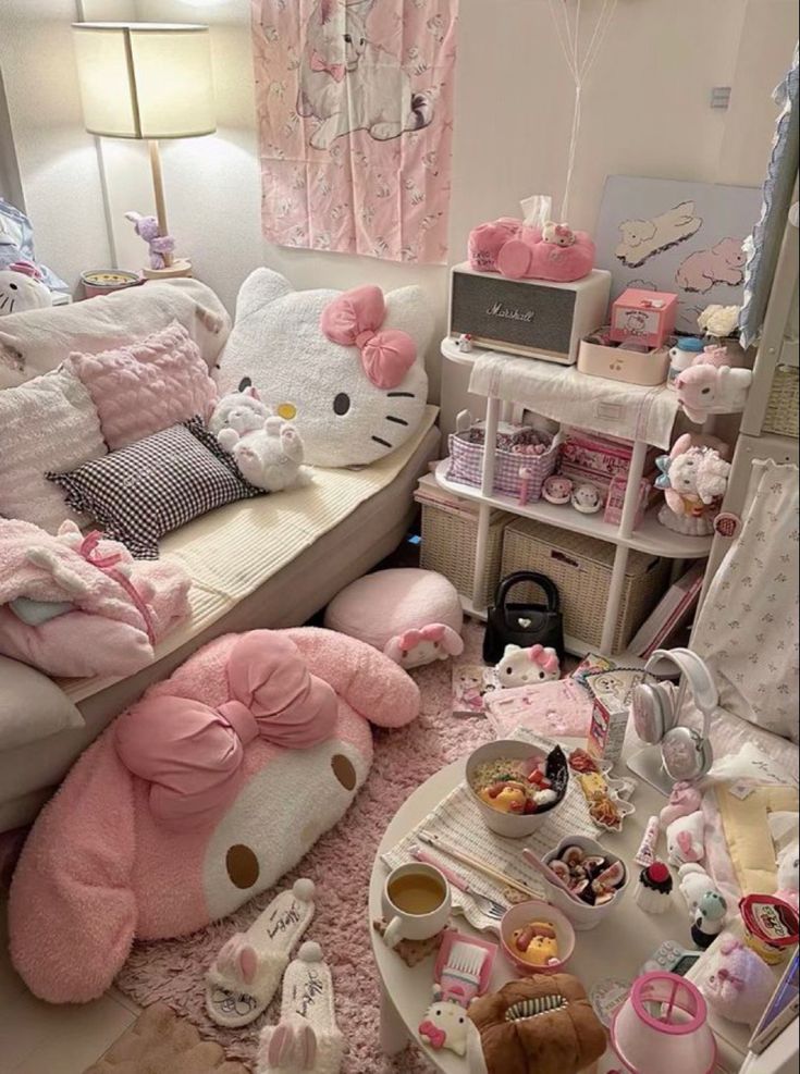 Sanrio my melody themed room Sanrio Bedroom, Sanrio Room, Hello Kitty Room Decor, Chambre Inspo, Hello Kitty Bedroom, Kawaii Bedroom, Hello Kitty House, Hello Kitty Rooms, Pink Room Decor