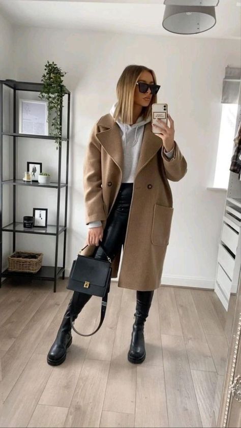 Winter Fashion Outfits2023, Autumn 23 Outfits, Winter Business Casual Outfits Cold Weather, Ny Winter Outfits Cold Weather, Tan Coat Outfit Winter, Trendy Outfits Winter Chic, Office Look Winter, Very Cold Weather Outfits, Winter Womens Outfits