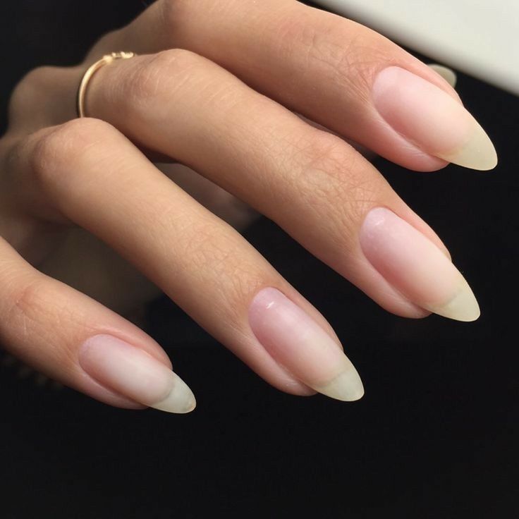 Neutral Nail Art Designs, Neutral Nail Art, Long Almond Nails, Trends Nails, Long Natural Nails, Natural Nail Designs, Her Nails, Round Nails, Nails 2024