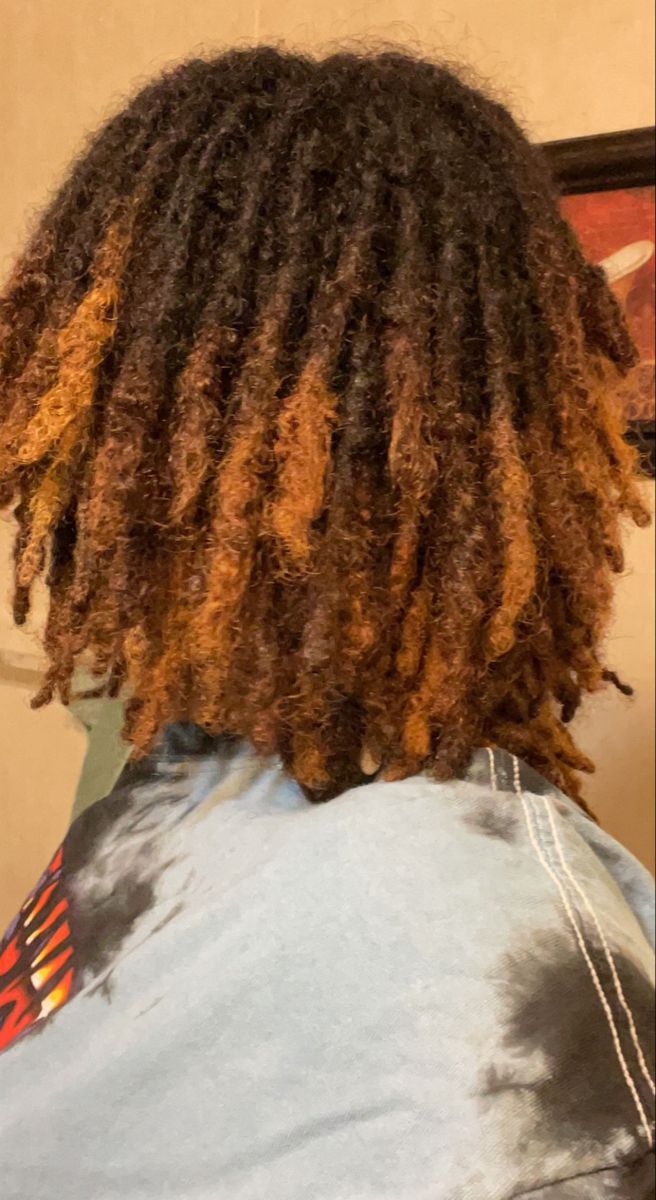 Color Tips On Locs, Dyed Locs Tips, Highlights In Locs, Locs With Dyed Tips, Locs With Dyed Ends, Loc Tips Dyed, Locs Dyed Tips, Locs With Colored Tips, Dyed Tips Locs