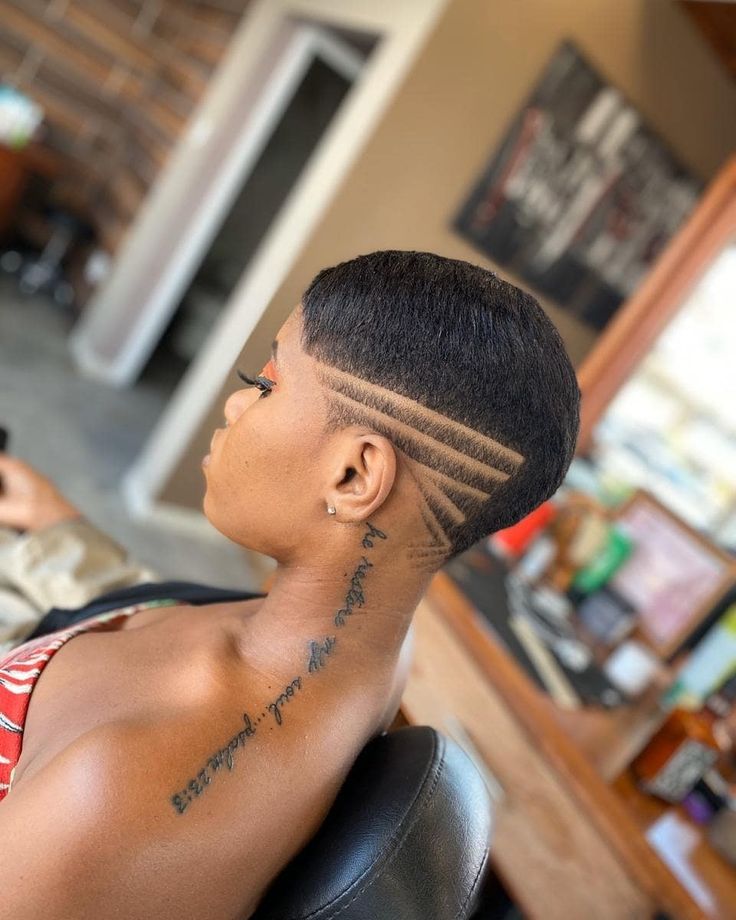 Bald Fade Designs, Women Fades With Designs, Low Cut Hair Black Women Designs, Faded Haircut Women Black, Low Cuts For Black Women, Female Wavers With Designs, Haircut Designs For Women Black, Hairstyles For Nigerian Ladies, Low Haircut For Black Women