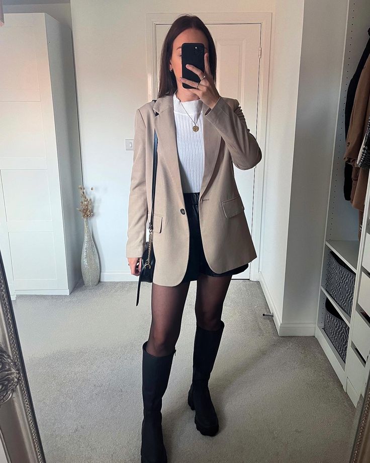 Knee high boots, leather shorts, blazer, high neck top, denier 15 tights Smart Female Outfits, Smart Casual Meal Outfit Women, Winter Smart Outfit, Smart Day Outfit Women, Smart Looks For Women, Smart Casual 2023 Women, Womens Smart Outfits, Uk Work Outfits, Works Do Outfit