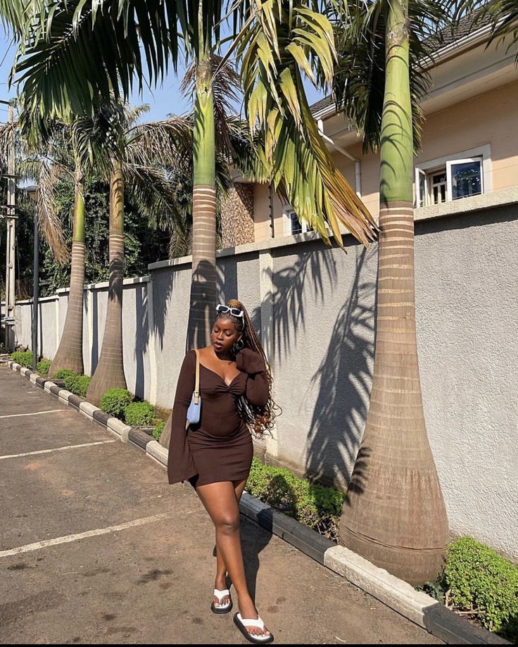 Simple Outing Dresses, Sundresses On Black Women, Short Sundress Black Women, Brown Dress Outfit Casual, Black Woman Sundress, Black Sundress Outfit Baddie, Sun Dresses Aesthetic Black Women, Short Evening Dresses Classy, Dresses For Date Night