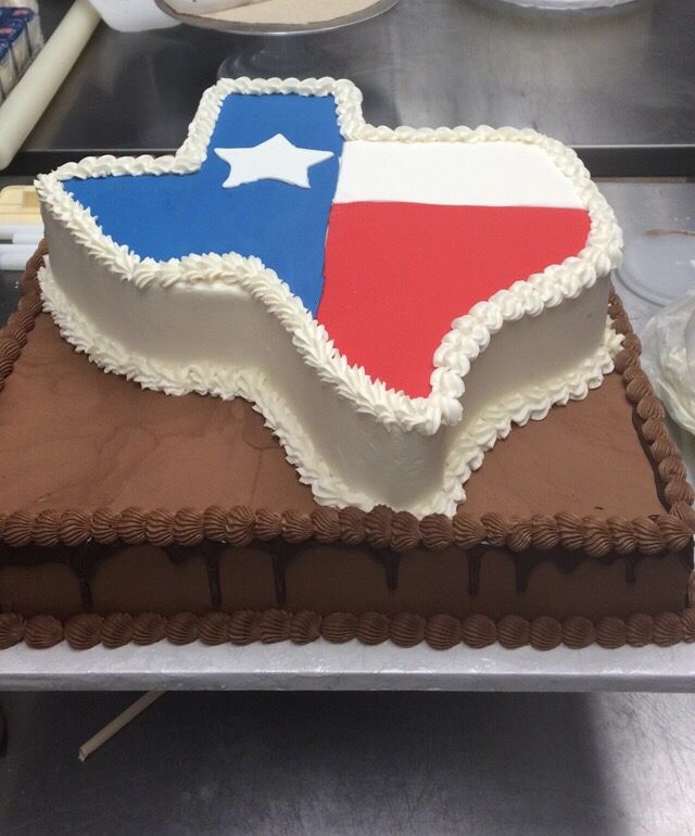 a cake that is shaped like the state of texas