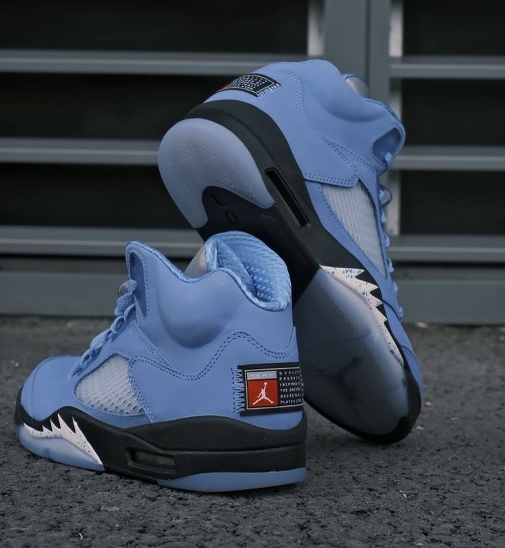 Air Jordan 5 UNC DV1310-401