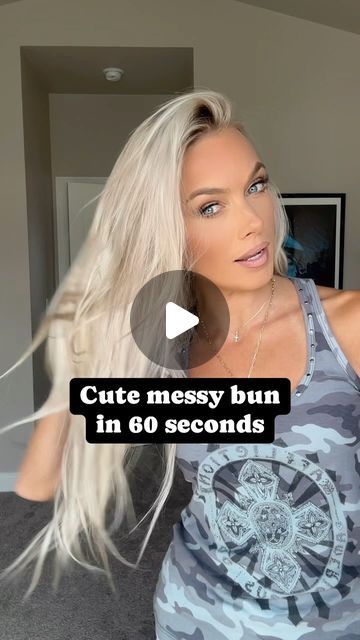 HannaLee Marie | Makeup Artist & Entrepreneur on Instagram: "Messy bun in 60 seconds! Save this video so you remember how to do it. ✨" Messy Bun For Very Long Hair, Long Hair Messy Bun Tutorial Videos, Messy Hair Styles For Long Hair, Messy Bun For Thick Long Hair, Messy Bun Thick Hair Tutorial, Medium Length Messy Bun Tutorial, How To Do A Messy Bun With Long Hair, Messy Bun Tutorial For Long Hair, Messy Bun Quick