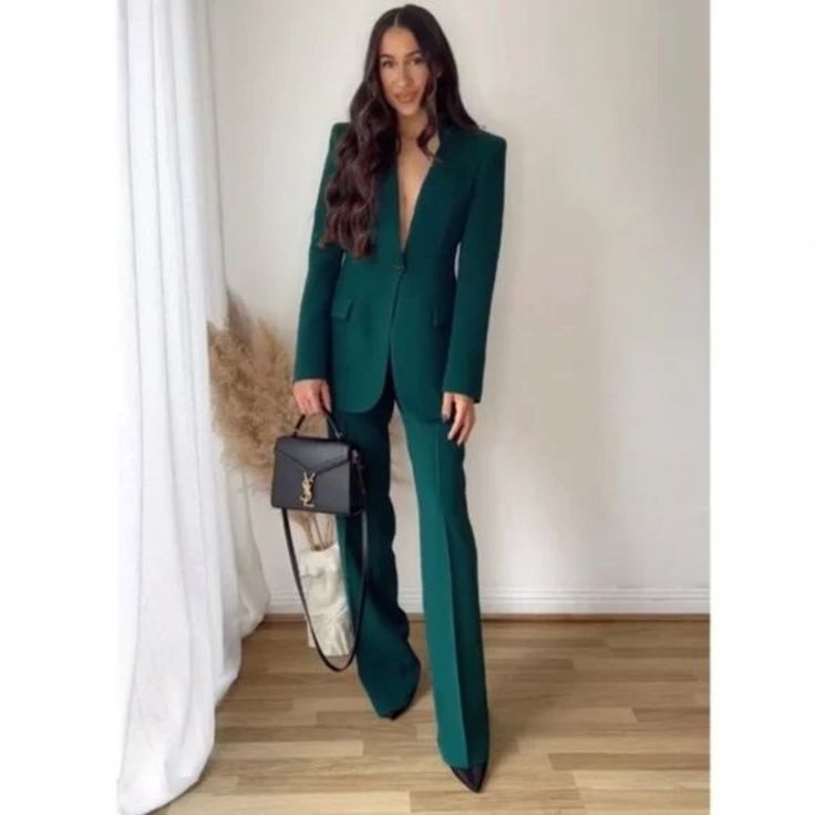 New With Tag Blogger’s Favorite Zara Best Sellers Zara New Collection Zara 2022 Dark Green Tuxedo, Green Suit Women, Long Flowy Pants, Zara 2022, Tuxedo Collar, Zara Suits, Green Tuxedo, Green Suit, Zara New