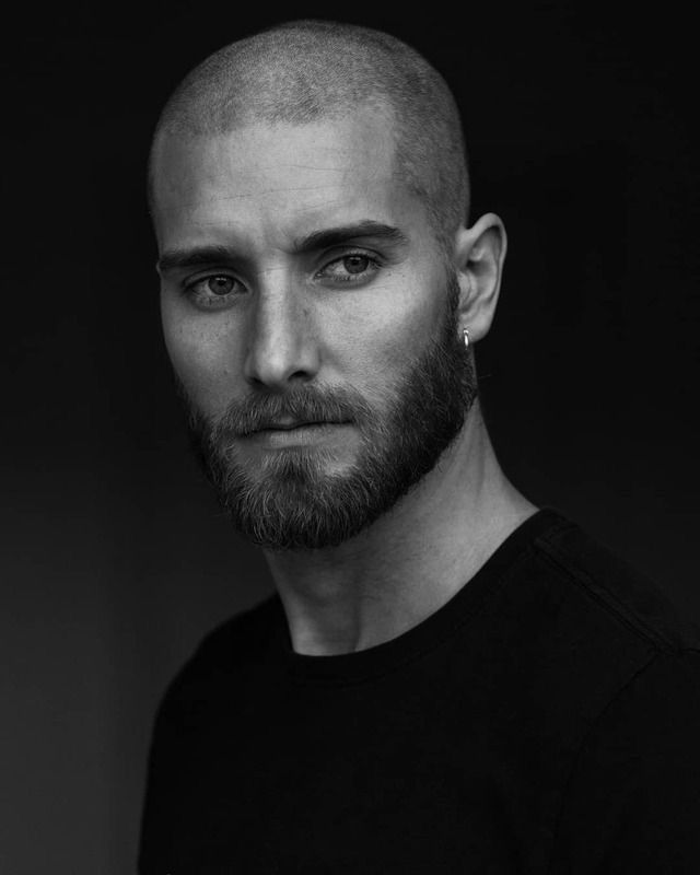 Shaved Head Styles, Bald Head With Beard, Bald Men With Beards, Bald Men Style, Bald Look, Popular Mens Hairstyles, Beard Styles Short, Bald With Beard, Best Beard Styles