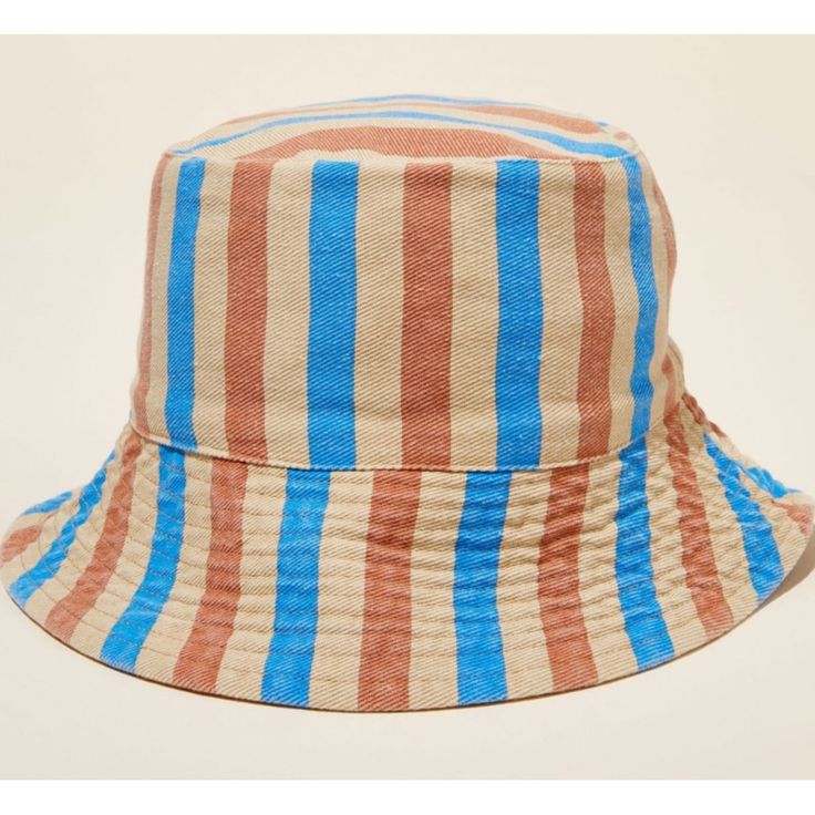 Reversible Bianca Bucket Hat On Trend Bucket Hat; Flip Your Hat For A New Look; Striped Print; Pair Back With Sunglasses For An Effortless Cool Look Great For Beach Days And Festivals **Brand New** Smoke Free/Pet Free Home Composition: 100% Cotton. Brown Reversible Hat, One Size Fits Most, Adjustable Brown Bucket Hat, Brown Reversible Bucket Hat With Curved Brim, Beige Reversible Hat With Curved Brim, Brown Reversible Bucket Hat, Reversible Brown Bucket Hat, Brown Reversible Brimmed Bucket Hat, Camo Bucket Hat, Corduroy Bucket Hat