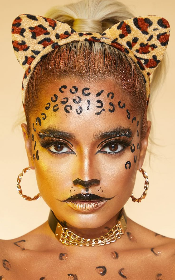 Costume Halloween Homme, Leopard Makeup Halloween, Cheetah Halloween Costume, Cheetah Makeup, Leopard Halloween, Cute Nose, Leopard Makeup, Cute Halloween Makeup, Halloween Makeup Pretty