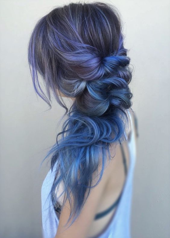 Blue Balayage, Blue Grey Hair, Hair Color Unique, Hair Color Pastel, Grey Hair Color, Pastel Hair, Mermaid Hair, Rainbow Hair, Unique Hairstyles