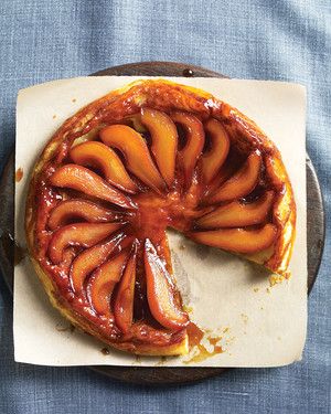 an upside down cake with slices cut out