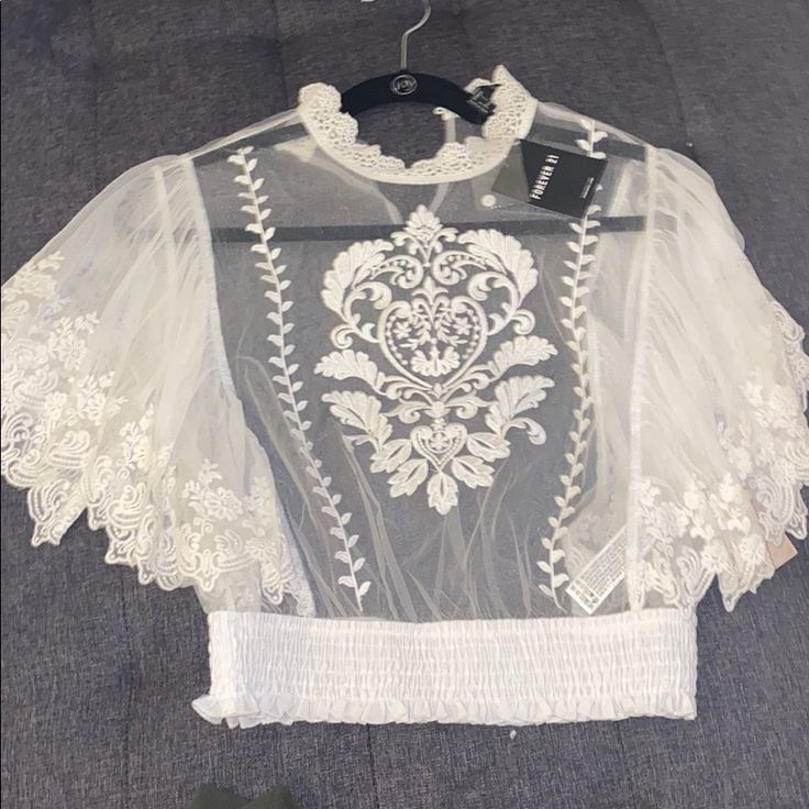 Medium Trendy White Lace Top, Spring Lace Crop Top For Night Out, Trendy White Sheer Blouse, Spring Trendy Lace Top Blouse, Summer Sheer Lace Crop Top, Sheer Lace Crop Top For Summer, Trendy White Sheer Top, Sheer Lace Crop Top For Spring, Forever 21 Tops For Spring Night Out