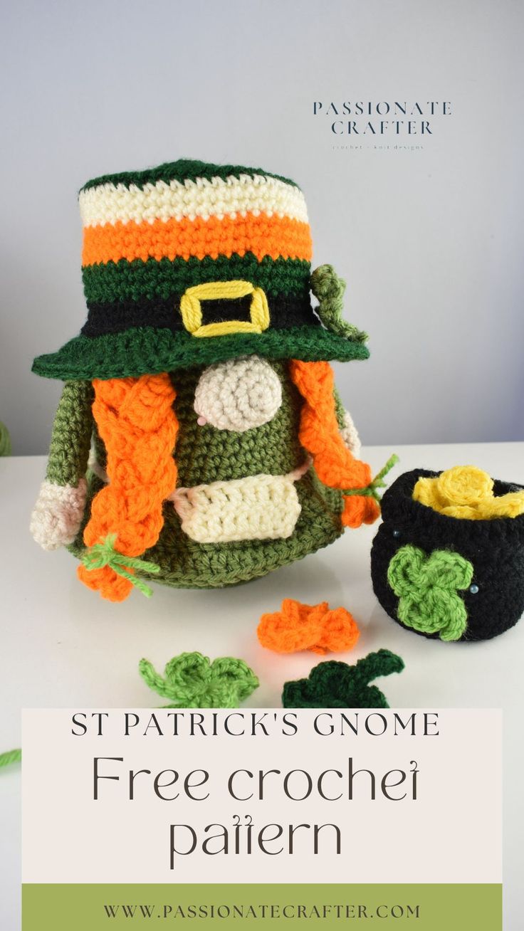 a crocheted lepreite hat and pot holder on a table with text overlay that says st patrick's gnome free crochet pattern