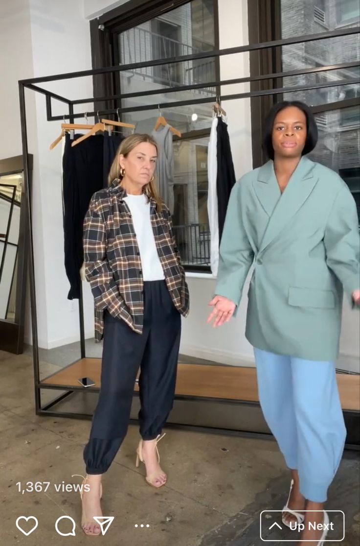 Tibi Street Style, Tibi Outfit, Amy Smilovic Style, Tibi Style, Styling Joggers, Creative Pragmatist, Concept Wardrobe, Amy Smilovic, Army Shirts