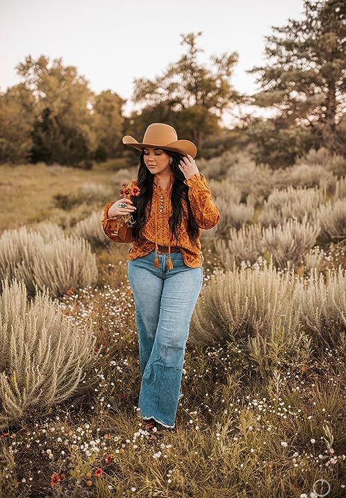 Brianna Purvis's Amazon Page Brianna Purvis, Yellowstone Outfit Ideas, Western Photoshoot Outfits, Plus Size Western Outfits Woman, Plus Size Western Outfits, Western Jacket Women, Country Chic Outfits, Western Photoshoot, Nashville Outfit