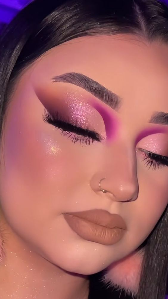 Maquillage Yeux Cut Crease, Makeup Ojos, Maquillage On Fleek, Makeup Pictorial, Trending Makeup, Prom Eye Makeup, Eye Makeup Styles, Cute Eye Makeup, Rave Makeup