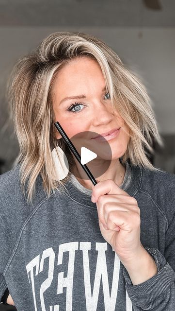 Where To Apply Eyeliner, Easy Natural Eyeliner, Simple Full Face Makeup Natural, Eyeliner And Mascara Only Eye Makeup, Eyeliner For Women In Their 40s, Tutorial For Eyeliner, How To Put On Eyeliner For Beginners Step By Step, Make Up Ideas Eyeliner, Eyeliner For Watery Eyes