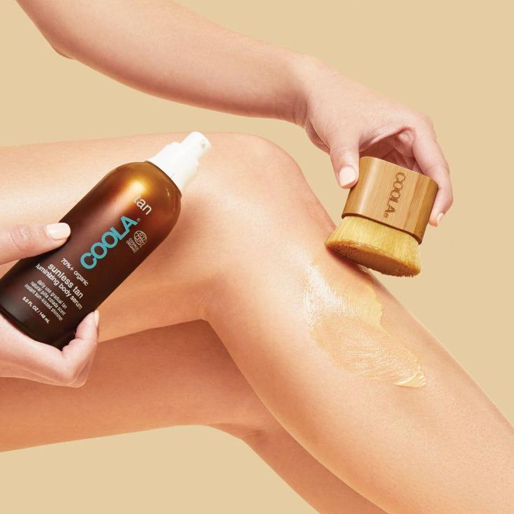 Our unique brush has been specially designed to work with our COOLA Organic Sunless Tan Luminizing Body Serum, for an even application that brings out maximum shimmer. The super soft, vegan bristles are at just the right density and angle to spread our sensuous formula with ease, while the sustainable bamboo handle fit Hormonal Breakouts, Mask Cream, Tanning Tips, Body Brush, Sunless Tanning, Acne Breakout, Body Serum, Eye Concealer, Self Tanner