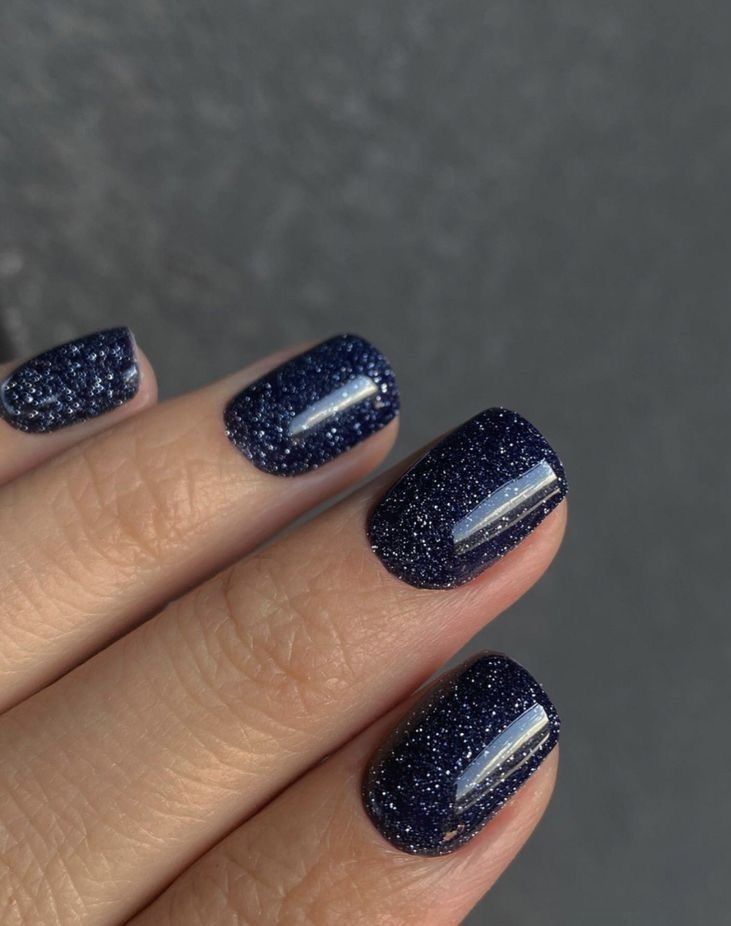 Blue Nails Sparkle, Sparkle Gel Nails, Blue Gel Nails, Navy Nails, Blue Glitter Nails, Unghie Sfumate, Glittery Nails, Nail Shimmer, Glitter Gel Nails