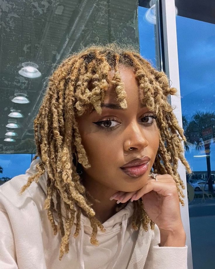 Faux Locs Bob, Loc Updos, Dreadlocks Hair Care, Short Dreads, Tapered Hair, Dreadlock Hairstyles For Men, Beautiful Dreadlocks, Dreadlock Styles, Dyed Hair Inspiration