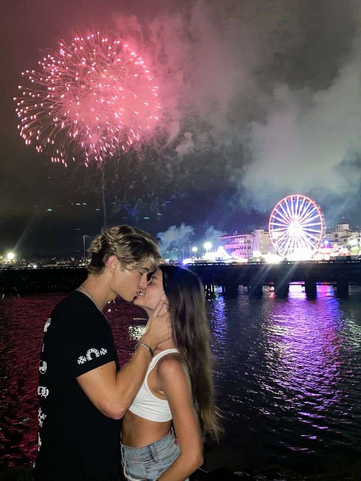 Couple firework aesthetic
Relationship goals Fourth Of July Pics, 4th Of July Pics, Boyfriend Girlfriend Pictures, 4th Of July Photos, Cute Instagram Pictures, Couple Picture Poses, Goals Pictures, Relationship Goals Pictures, Cute Relationship Goals