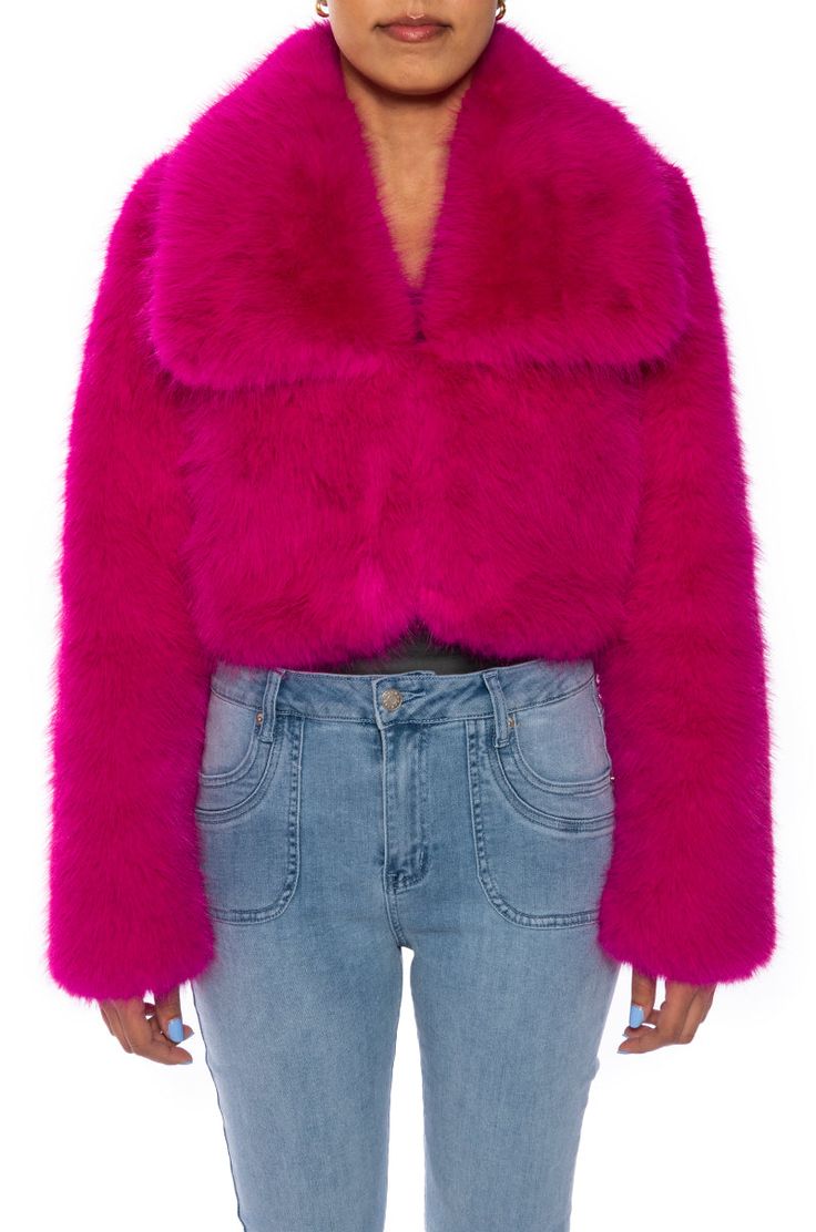 front view of luxurious pink faux fur cropped jacket Black Fur Hat, Colorful Faux Fur Coat, Pink Faux Fur Jacket, White Faux Fur Jacket, White Outfits For Women, Fall Pink, Flirty Style, Black Faux Fur Jacket, Faux Fur Cropped Jacket