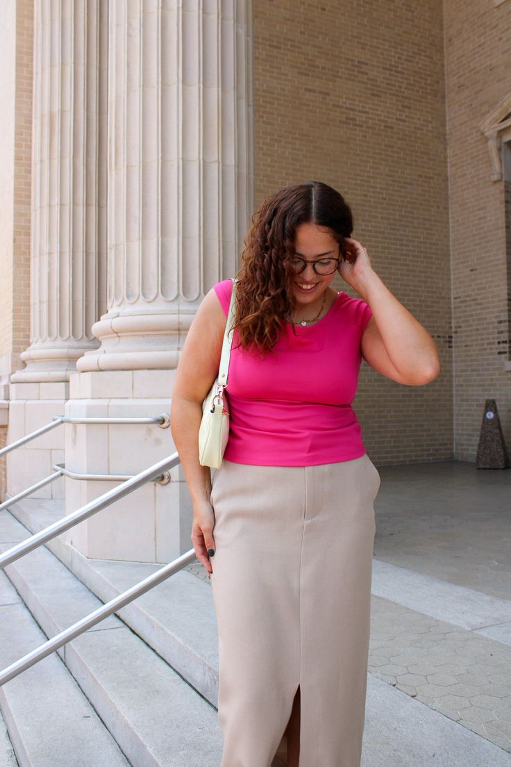 Our Shirley Top features an off the shoulder neckline, mid-waist hem, stretchy fit and cap sleeves. Perfect for hot summer days this piece will take you into fall with layered sweaters and jackets to come! Wear with denim, linen, satin and more. Fit: Runs wide, we suggest sizing down if between sizes. Mid-stretch. Sarah is wearing a size S. Fitted Knit Top For Spring Layering, Chic Spring Knit Top For Day Out, Chic Knit Top For Spring Day Out, Elegant Fitted Knit Top For Summer, Elegant Stretch Knit Top For Day Out, Chic Spring Layering Tank Top, Chic Spring Tank Top For Layering, Versatile Fitted Tank Top For Spring, Fitted Versatile Tank Top For Day Out