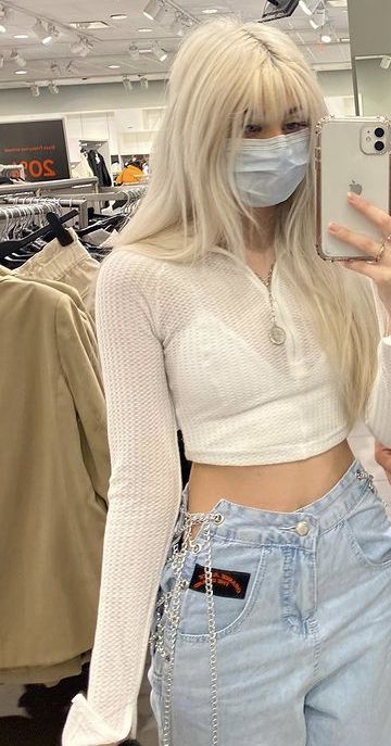 Platinum Blonde Hair Outfits, White Blonde Hair With Bangs, White Hair Outfit, Platinum Hair With Bangs, Bleached White Hair, White Hair Bangs, Platinum Blonde Hair Bangs, Platinum Blonde With Bangs, Asian Girl Blonde Hair