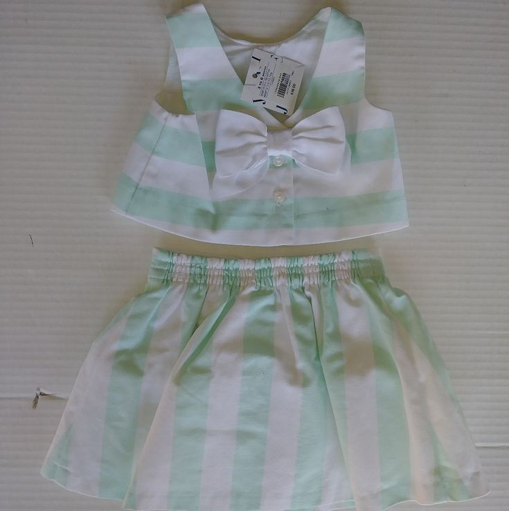 Nwt In Like New Condition Super Cute Stripes Has A Cute Bow Cute Striped Cotton Sets, Playful Spring Sets For Playdate, Casual Play Sets For Spring, Playful Sets For Playdate In Spring, Cute Spring Play Sets, Playful Green Tops For Playdate, Playful Green Top For Playdate, Playful White Sets For Spring, Green Playful Sets For Spring