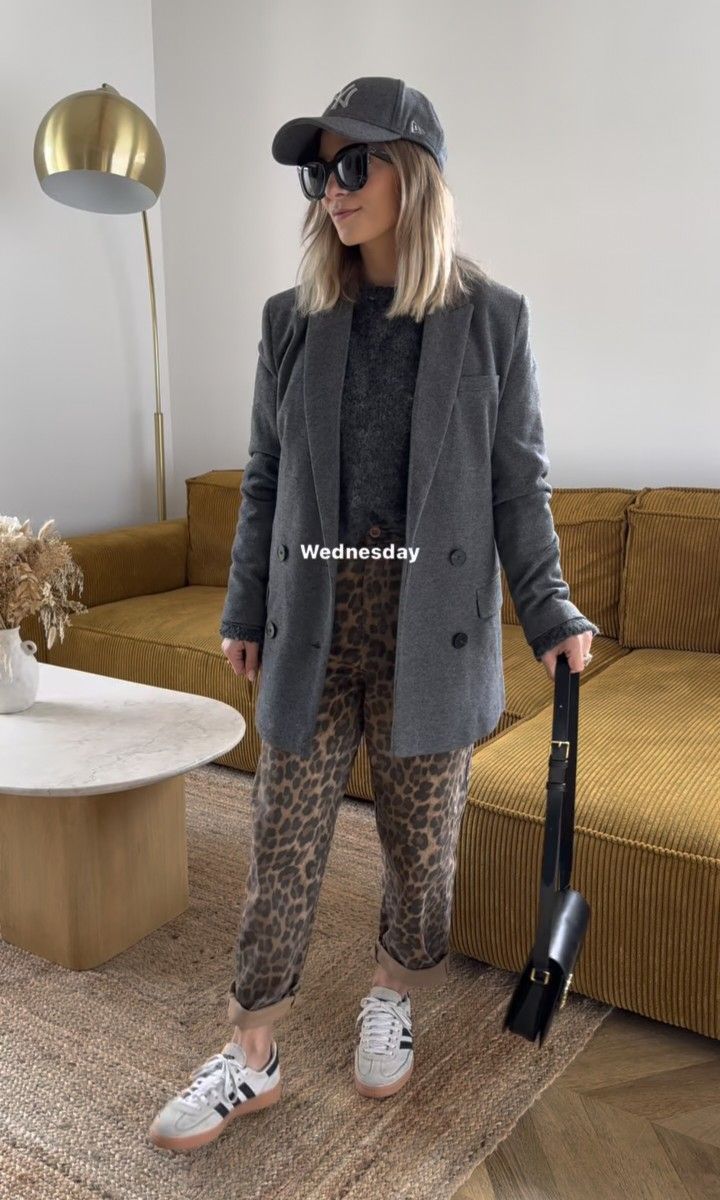 Chic Outfits Edgy, Leopard Pants, Mum Fashion, Creative Freedom, Looks Street Style, Print Pants, Carrie Bradshaw, Casual Winter Outfits, Outfit Inspo Fall