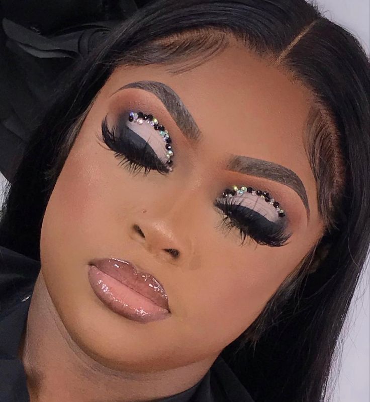 Pageant Makeup, Birthday Makeup Looks, Gold Makeup Looks, Face Beat Makeup, Glitter Makeup Looks, Prom Eye Makeup, Prom Makeup Looks, Cute Eye Makeup, Makeup For Black Skin