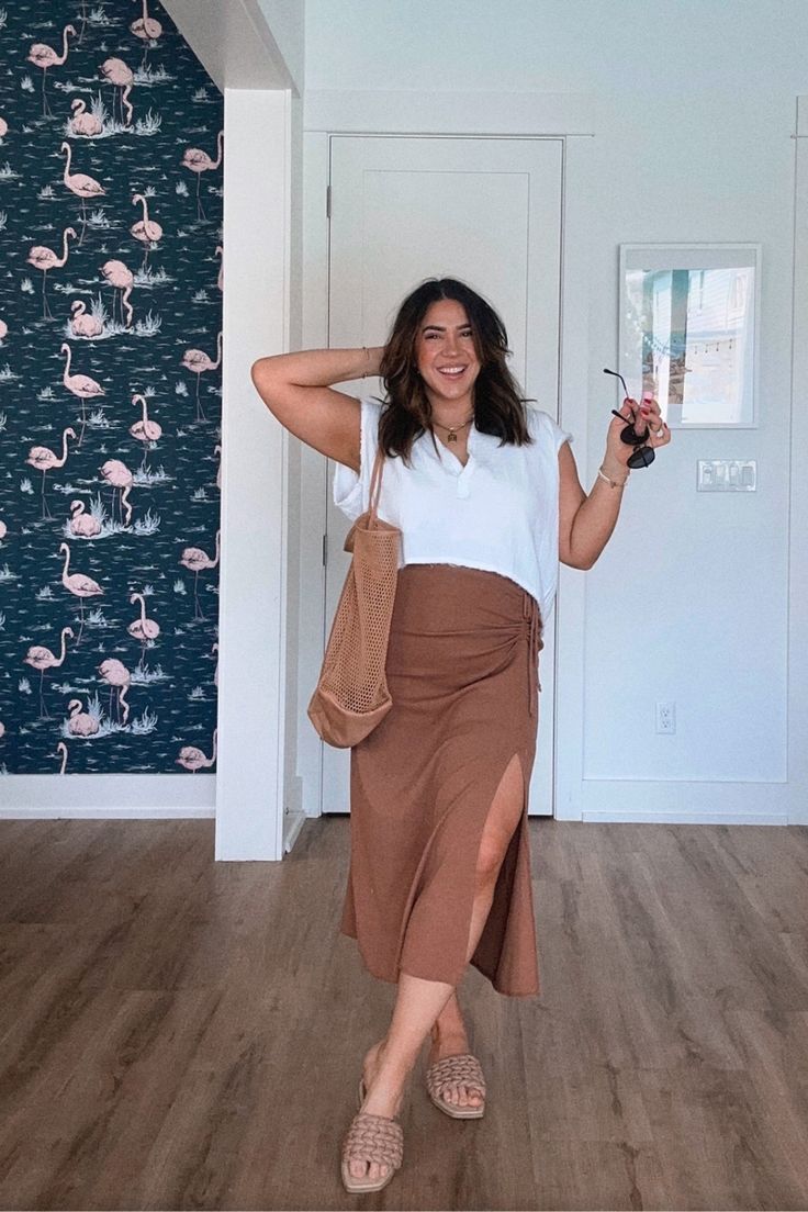 Midsize Fashion Summer, Midsize Women, Curvy Fashion Summer, Mid Size Outfits, Comfy Skirt, Midsize Outfits, Mid Size Fashion, Boho Summer Outfits, Midsize Fashion