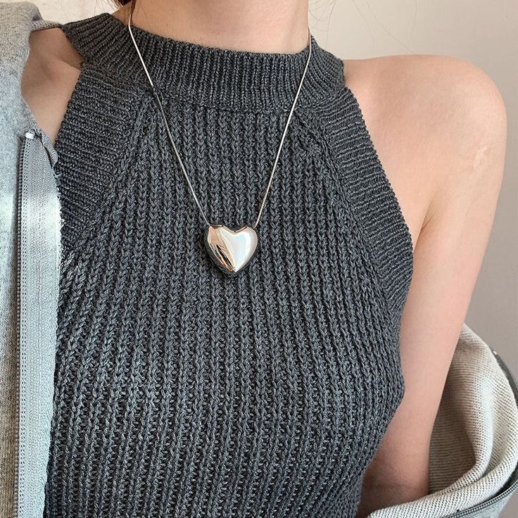 Chunky Minimalist Heart Pendant Necklace - Mad Jade's Trendy Everyday Heart Pendant Necklace, Trendy Metal Heart Necklace For Everyday, Trendy Everyday Metal Heart Necklace, Trendy Everyday Heart Pendant Charm Necklace, Minimalist Metal Heart Pendant Necklace, Minimalist Heart-shaped Metal Charm Necklace, Minimalist Silver Chain Necklace With Heart Pendant, Minimalist Silver Heart Pendant Chain Necklace, Minimalist Heart Necklace With Clavicle Chain