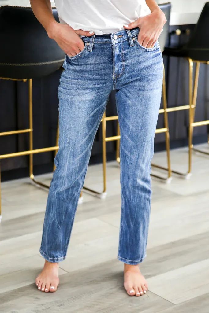 On-trend 90's-style high rise straight jeans featuring our highest rise that sits at your natural waist and looks great with your shirt tucked or untucked. These High Rise Slim Straight Jeans come in a medium wash denim. Balance Quotes, High Rise Straight Jeans, Shirt Tucked In, Slim Straight Jeans, Support Group, Clothes Style, Fitness Health, 90s Fashion, Straight Jeans