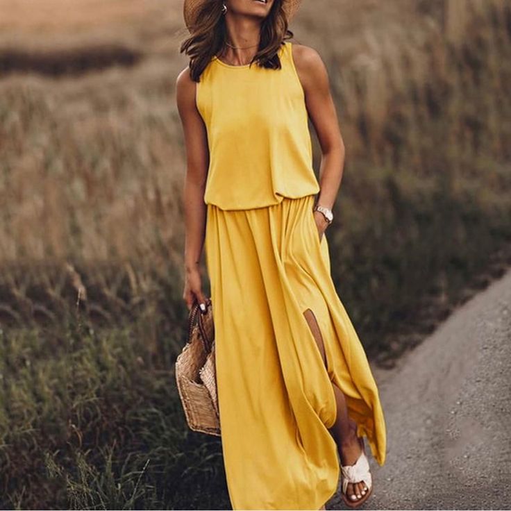 Maxi Dress Runs A Little Big Elegante Casual, Split Maxi Dress, Solid Color Dress, Sleeves Clothing, Maxi Robes, White Maxi, Yoga Shorts, Aaliyah, Denim Jumpsuit