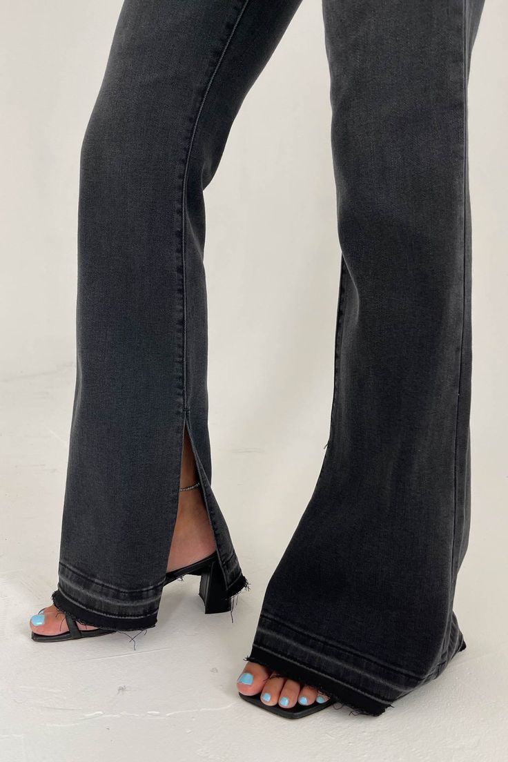 *This is a washed black denim. Color may vary* Sizing: 24/1 - Waist: 24 inches Inseam: 32 inches 25/3 - Waist: 25 inches Inseam: 32 inches 26/5 - Waist: 26 inches Inseam: 32 inches 27/7 - Waist: 27 inches Inseam: 32 inches 28/9 - Waist: 28 inches Inseam: 32 inches 29/11 - Waist: 29 inches Inseam: 32 inches 30/13 - Waist: 30 inches Inseam: 32 inches 31/15- Waist: 31 inches Inseam: 32 inches Model Details: Model is wearing a 25 Model is 5'4 Model's waist is a 24 Model has a 32A bust Material: 68% Washed Black Denim Flare Jeans With Frayed Hem, Fitted Washed Black Denim Flare Jeans, Washed Black Denim Flare Jeans For Spring, Washed Black Stretch Jeans For Spring, Spring Stretch Washed Black Jeans, High Rise Washed Black Flare Jeans With Frayed Hem, Washed Black High Rise Flare Jeans With Frayed Hem, Washed Black High-rise Flare Jeans With Frayed Hem, Fitted High Rise Flare Jeans In Washed Black