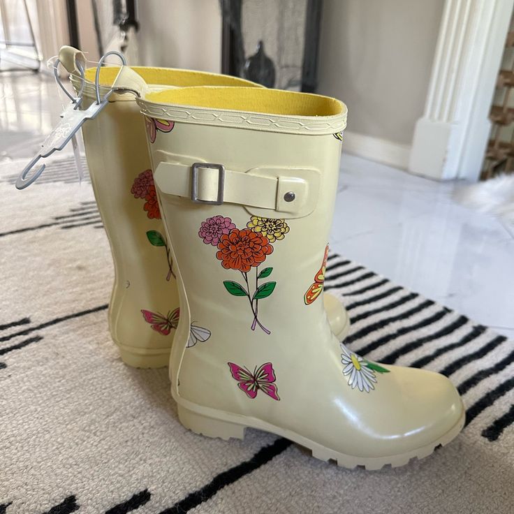 Never Worn Disney Rain Boots. Yellow With Flower Motif. Spring Rain Boots With Round Toe, Spring Round Toe Rain Boots, Casual Spring Rain Boots With Round Toe, Casual Round Toe Rain Boots For Spring, White Round Toe Rain Boots For Spring, Cute Multicolor Spring Boots, Yellow Round Toe Rain Boots For Spring, Spring Fun Boots With Round Toe, Fun Spring Boots With Round Toe