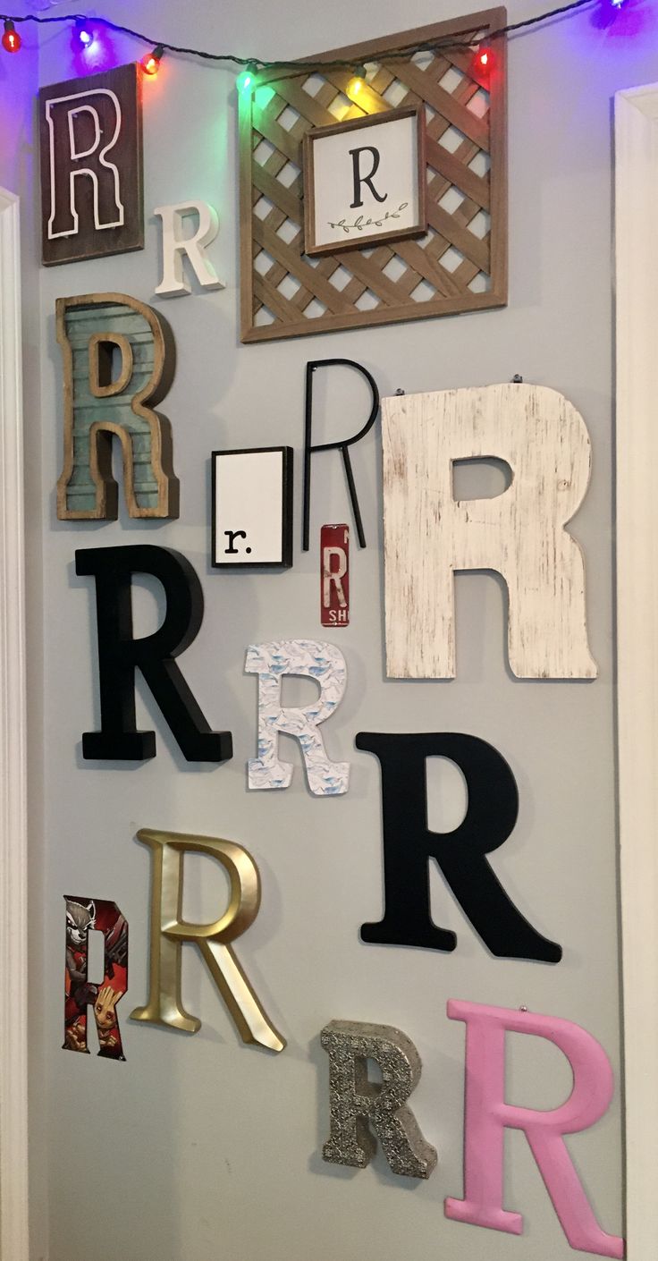 the letters on the wall are all different colors