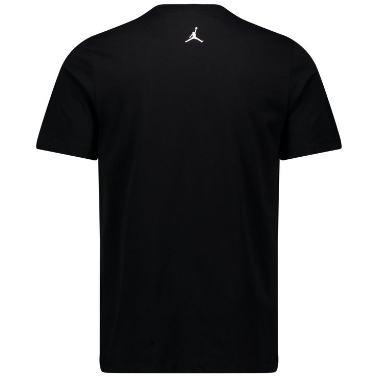 Elevate your style with the Jordan Flight Essentials Tee. Made with midweight cotton, this tee offers a soft and comfortable feel while its slight drape adds a touch of sophistication. Perfect for daily wear, it's the essential addition to your wardrobe. Black Essential T-shirt With Relaxed Fit, Essential Black Crew Neck T-shirt, Essential Black T-shirt For Everyday, Black Essential Everyday T-shirt, Black Relaxed Fit Essential T-shirt, Essential Black Short Sleeve T-shirt, Essential Black Everyday Top, Essential Everyday Black Top, Essential Black Short Sleeve Tops