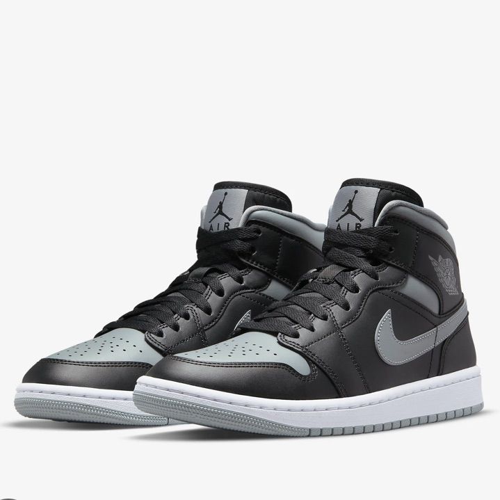 Air Jordan 1 Mids In The Black Particle Grey White Color. Only Worn Twice, In Great Condition. Comes In Original Box. Woman Size And They Run True To Size. Air Jordan 1 Mid Women, 007 Woman, Nike Air Jordan 1 Mid, New Nike Air, Air Jordan 1 High, Jordan 1 High, Air Jordan 1 Mid, Jordan 1 Mid, Me Time