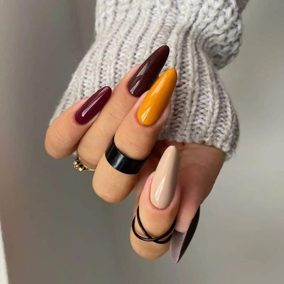 Unghie Sfumate, Simple Fall Nails, September Nails, Fall Nail Trends, October Nails, Makijaż Smokey Eye, Fall Nail Art, Fall Nail Colors, Autumn Nails