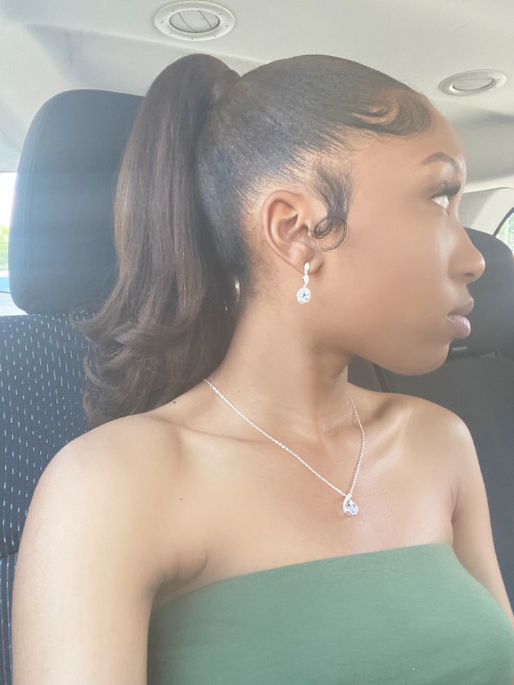 Barbie Ponytail Barbie Ponytail No Part, Barbie Ponytail Black Women Natural Hair, Natural Barbie Ponytail, 90s Flipped Ponytail, Flipped Ends Ponytail, Extensions Ponytail Hairstyles, Slick Back Ponytail Extensions, Brown Barbie Ponytail, Ponytail Extension Hairstyles Black