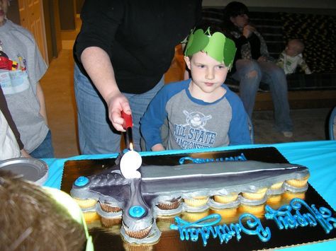 Percy jackson party with lots of great games Percy Jackson Food, Percy Jackson Birthday Party, Greek Mythology Party, Mythology Party, Percy Jackson Birthday, Percy Jackson Party, 8th Birthday Party Ideas, Prize Wheel, Lightning Thief